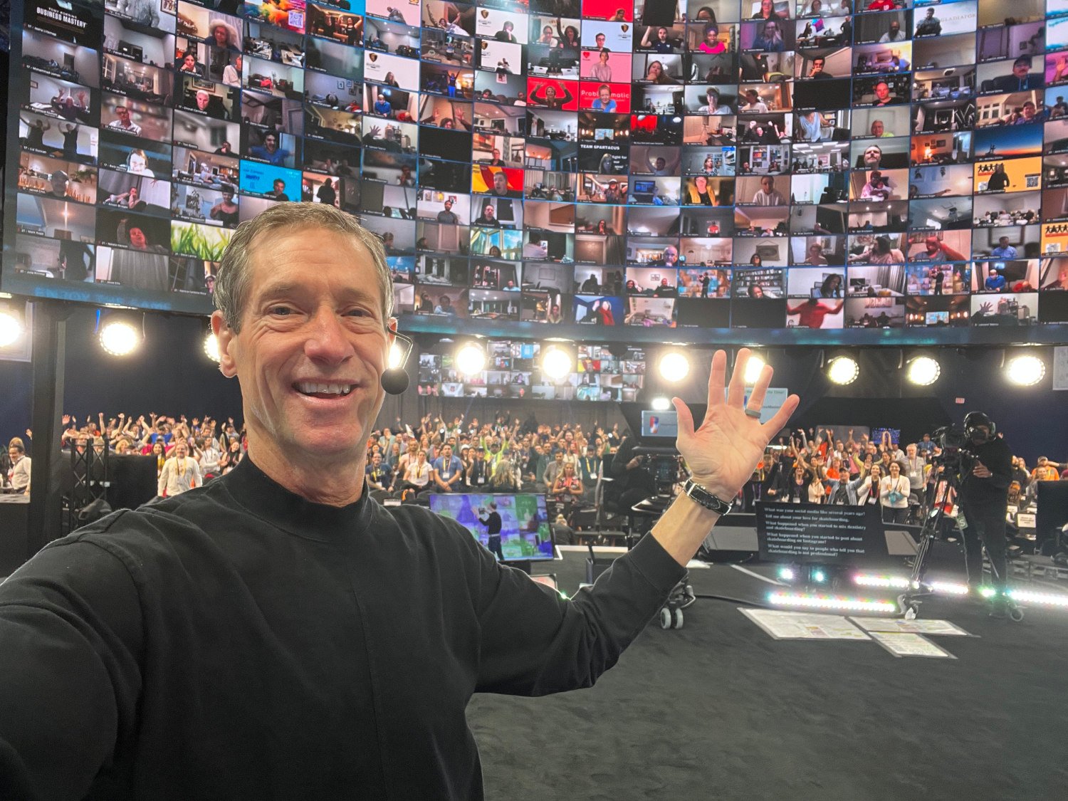  Tony Robbins virtual studio