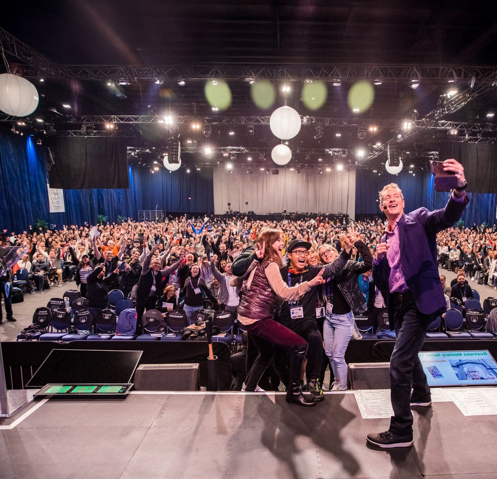 DMS-Subscribe-Background