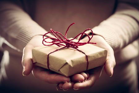 shutterstock_503377519 gifts